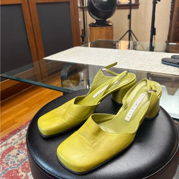 Pura Lopez Lime Yellow Leather Slingback Mules - Picture 15 of 16
